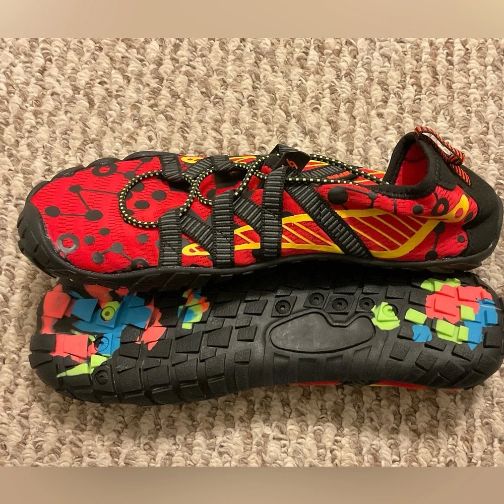 Big Kids Water Shoes/Water Socks Boy/Girl - Size EUR 36